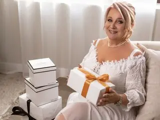 AvrilMillers webcam camshow
