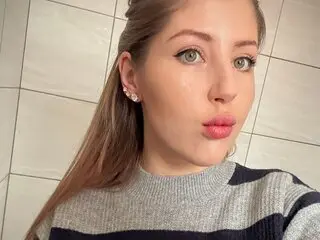 CarringGoodGirl jasmin amateur
