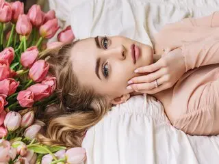 EvaBetts ass online