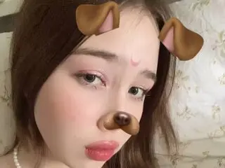 GuinevereEade show pussy