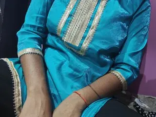 LishaLiya online shows